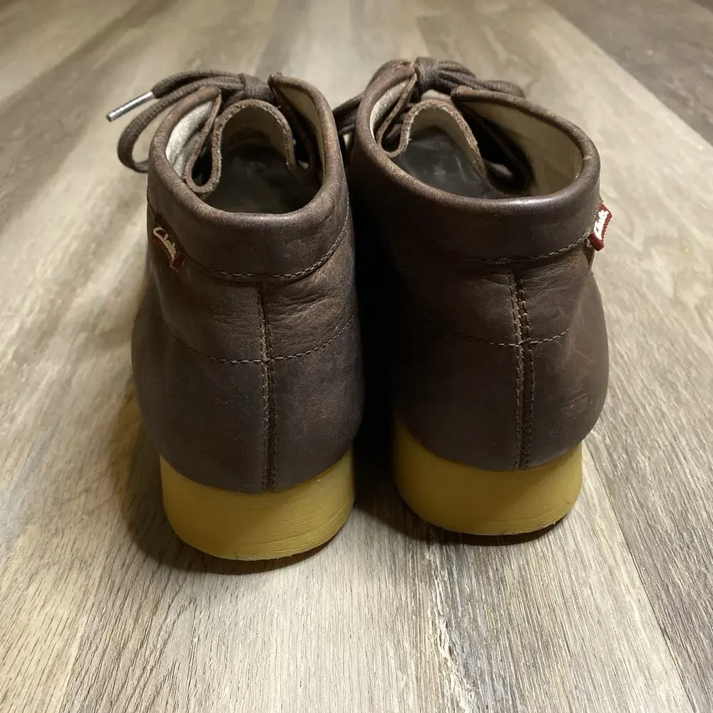 Clarks Stinson Hi Chukka Shoes Mens 11 Brown Leather